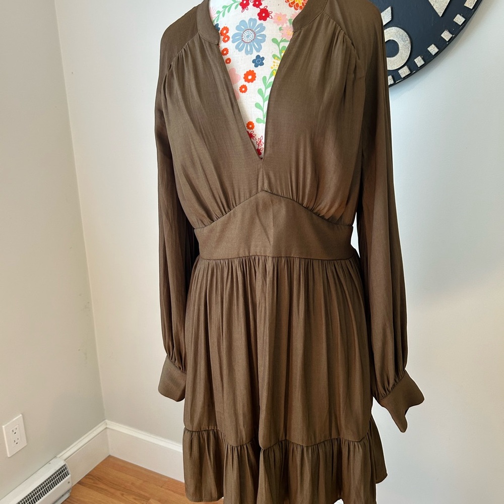 NEW TAGS! Banana Republic Long Sleeve Brown Dress